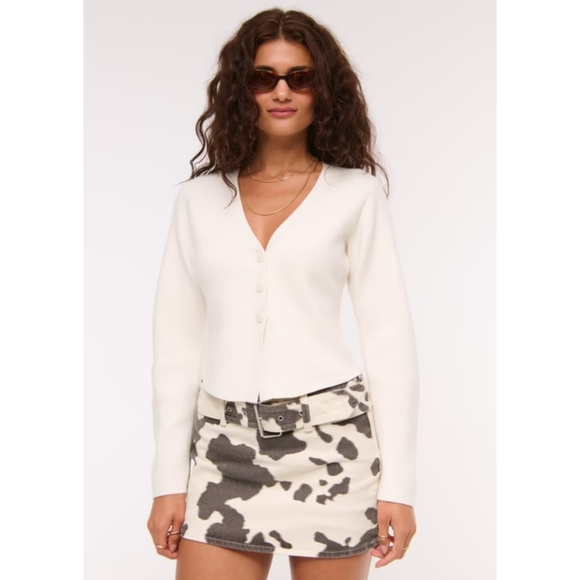 Abercrombie & Fitch Sweaters - Abercrombie & Fitch LuxeLoft Rounded Sleeve Cardigan Size XSmall Color Cream